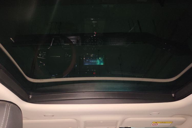 Used Land Rover Range Rover Evoque 2021 Range Rover Velar 249 PS R-Dynamic S Performance Edition
