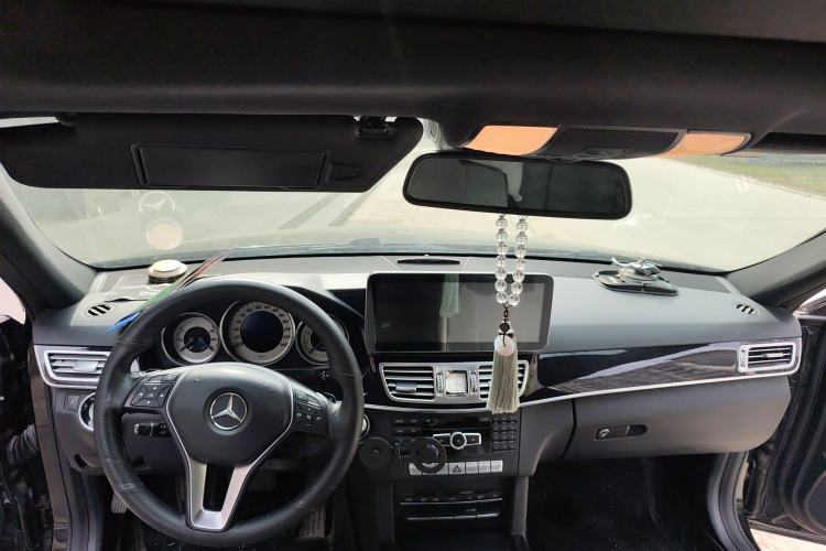 Used Mercedes-Benz E-Class 2015 E 260 L Sport & Fashion Model
