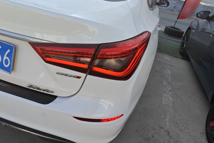 Used Changan Eado 2019 High-Energy Edition 1.6L GDI Manual Pioneer Model China VI Standard
