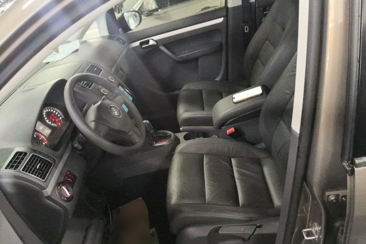 Used Volkswagen Touran 2015 1.4T DSG Comfort Edition 5 Seats Left Front Seat