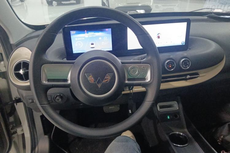 Used Wuling Bingo 2023 333 km Fast-Share Version
