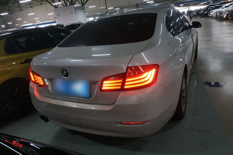Used BMW 5 Series 2014 520Li Elegant Model

