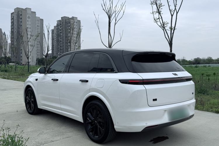 Used Li Auto L7 2023 Air model
