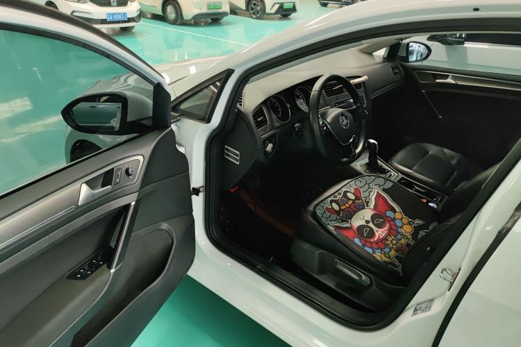 Used Volkswagen Golf 2015 1.4TSI Automatic Comfort Model
