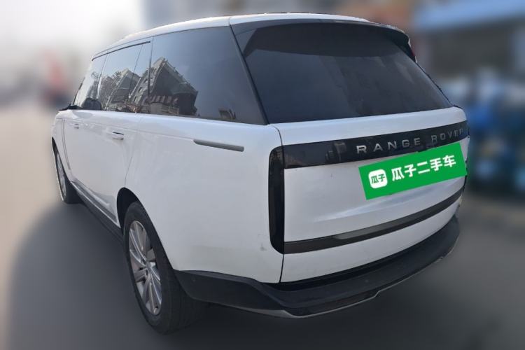 Used Land Rover Range Rover 2024 3.0 L6 400 PS Prestige Extended Version 7-Seater