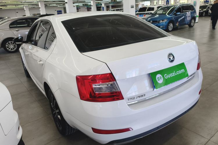 Used Skoda Octavia 2017 TSI280 DSG Smart Drive Edition
