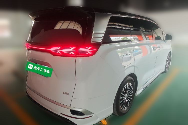 Used Denza D9 2022 DM-i 970 Four-Wheel Drive Flagship Model Rear Right 45 Deg