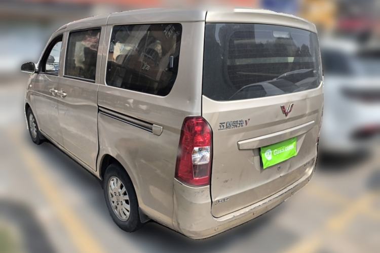 Used Wuling Rongguang V 2016 1.5L Standard Version
