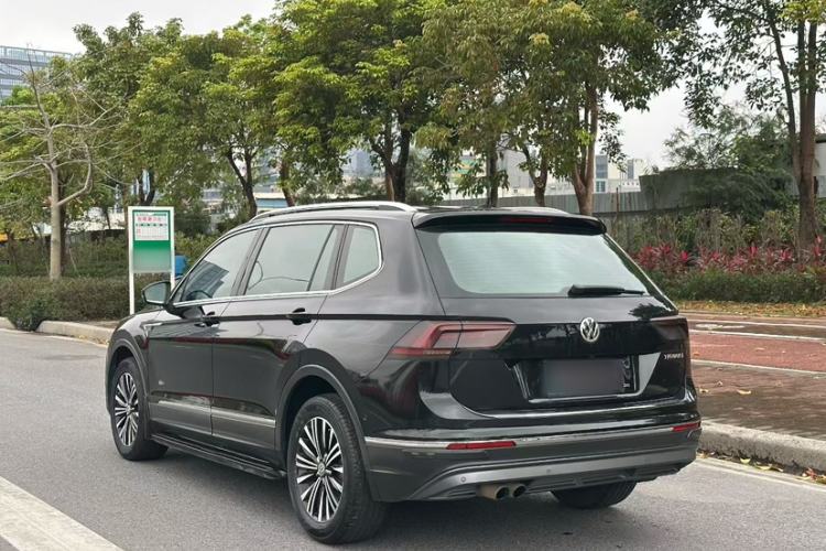 Used Volkswagen Tiguan L 2017 330TSI Automatic Two-Wheel Drive Flagship Edition Exterior 3