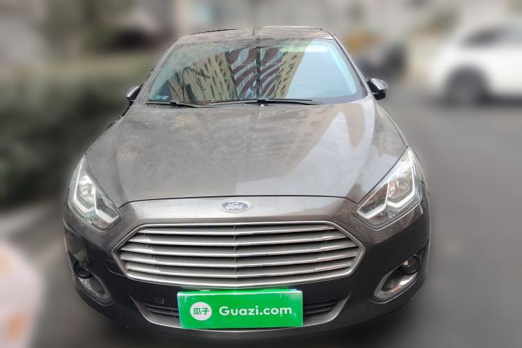 Used Ford Escort 2015 1.5L Automatic Fashion Model
