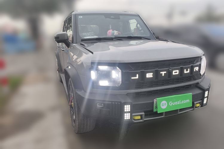 Used JETOUR Traveler C-DM 2024 C-DM 208KM Mountain & Wilderness Edition Front Right 45 Deg