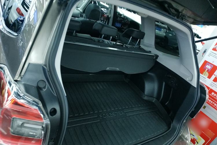 Used Subaru Forester 2018 2.5i Luxury Navigation Edition with EyeSight