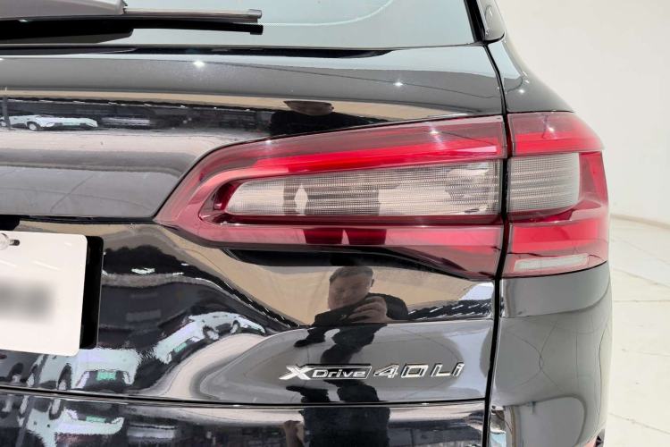 Used BMW X5 2022 Restyled xDrive 40Li M Sport Package Exterior 6