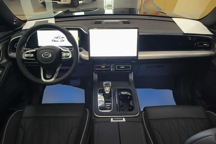 Used GAC Trumpchi GS8 2024 Linghang Series 2.0 TGDI Two-Wheel Drive Luxury Smart Connectivity Version