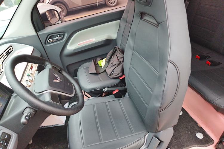 Used Wuling Hongguang MINIEV 2022 Macaron Premium Model – Lithium Iron Phosphate Left Front Seat