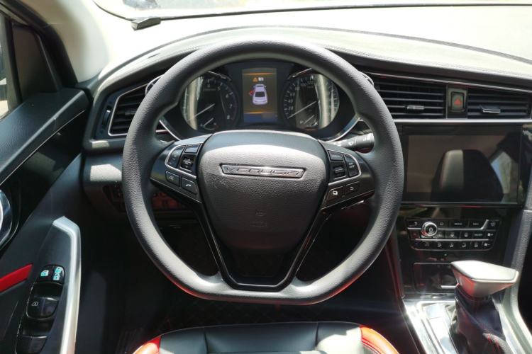 Used Venucia D60 2018 1.6L CVT Smart Connect Elite Edition Steering Wheel