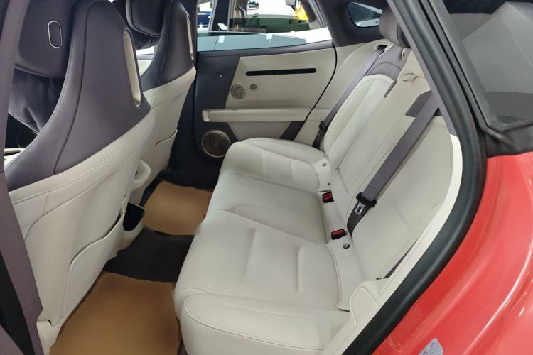 Used Avatr 06 2025 Pro Range-Extended Edition Left Rear Seat