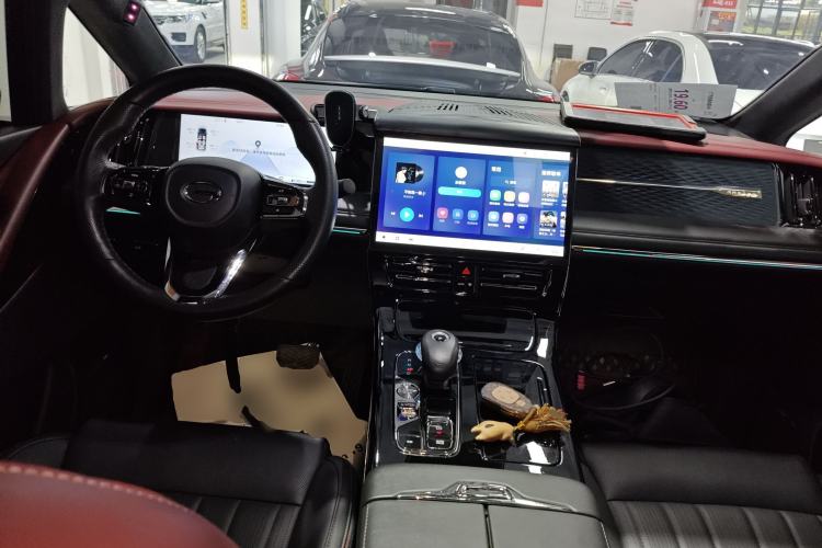 Used GAC Trumpchi M8 2023 Zongshi Series 400T Flagship Edition Center Console