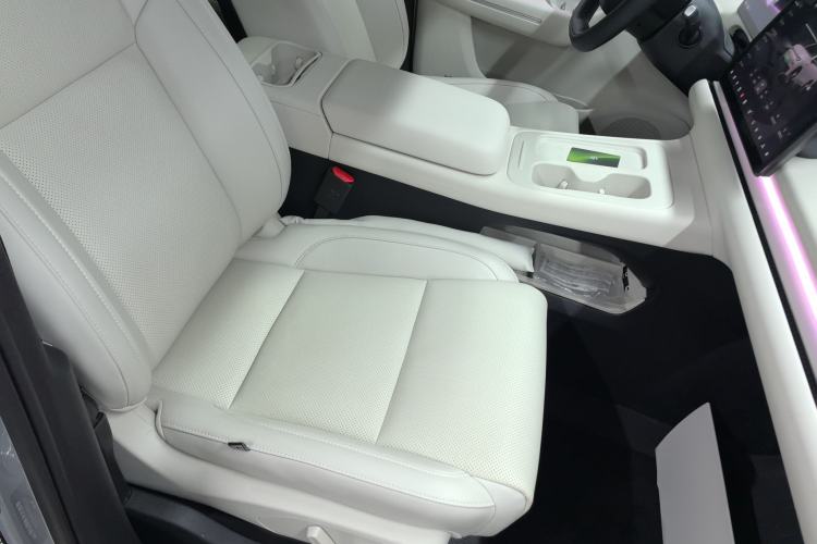 Used Leapmotor C16 2024 Pure Electric 520 Deluxe Edition