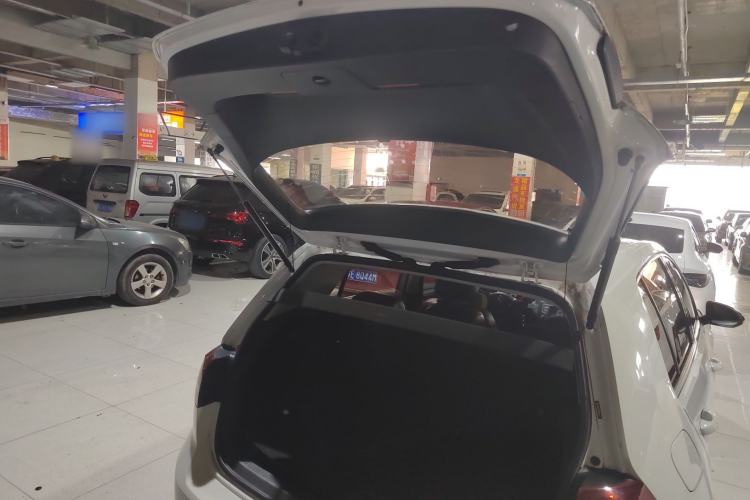 Used Volkswagen Golf 2017 1.6L Automatic Comfort Million-Vehicle Anniversary Edition Trunk