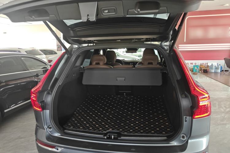 Used Volvo XC60 2021 T5 4x4 Smart Luxury Edition