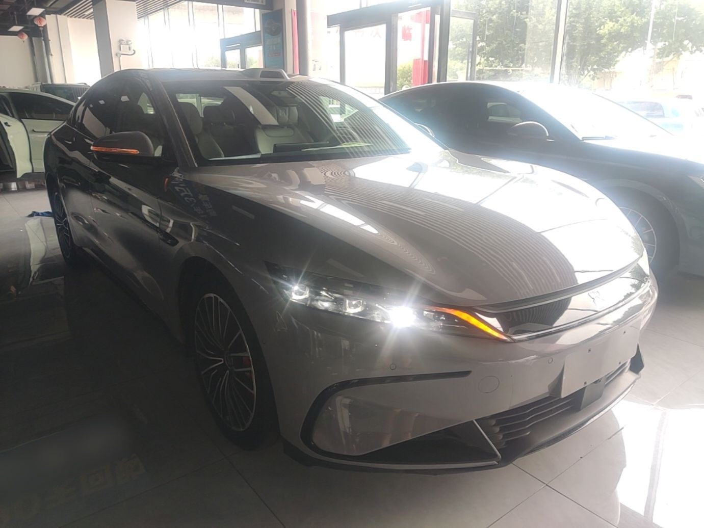 BYD Han 2025 EV Intelligent Driving Edition 701KM LiDAR Flagship Model — снимка 3