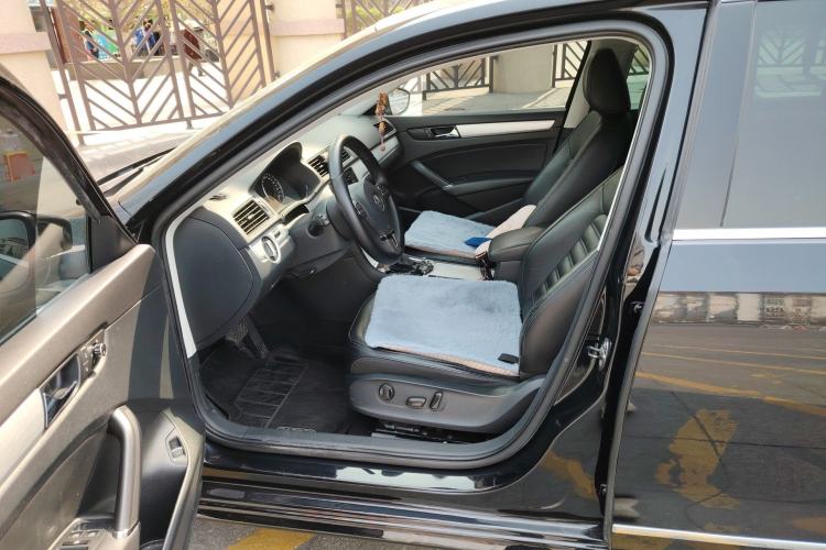 Used Volkswagen Passat 2013 2.0 TSI DSG Ultimate Edition
