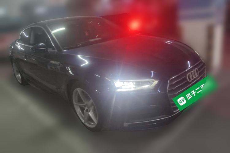 Used Audi A5 2019 Coupe 40 TFSI Fashion Edition China V Emission Standard Front Right 45 Deg