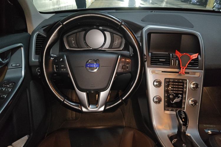 Used Volvo XC60 2017 T5 AWD Smart Upgrade Edition Steering Wheel