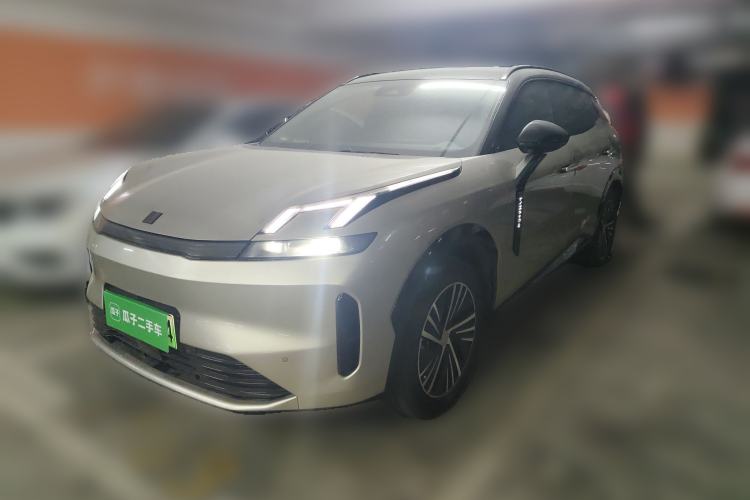 Used Lynk & Co 08 EM-P 2023 120km Long-Range Halo