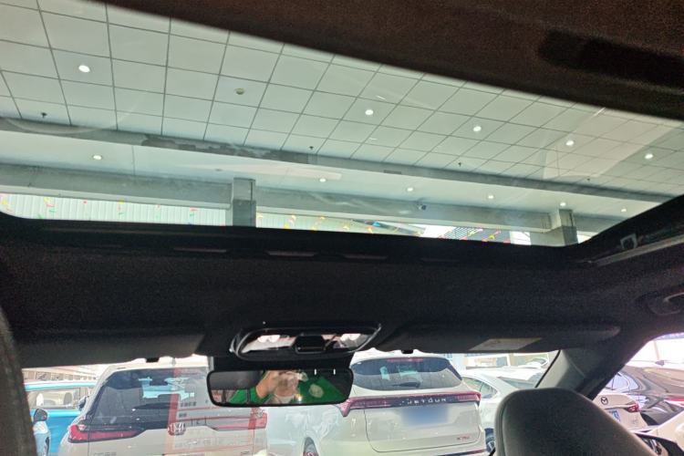 Used Geely Auto Emgrand X7 Sport 2026 Model 1.5TD Aspirational