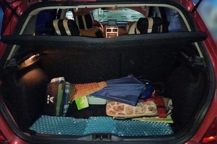 Used Peugeot 307 2013 1.6L Automatic CROSS Trunk