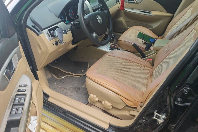 Used Buick Excelle 2013 1.5L Automatic Classic Model
