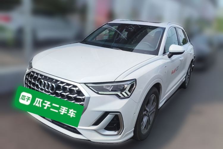 Used Audi Q3 2025 quattro 45th Anniversary Edition 40TFSI Fashionable and Dynamic Model Guazi used car, China used car export, Used car for sale, Used Audi cars, Cheapest cars for sale