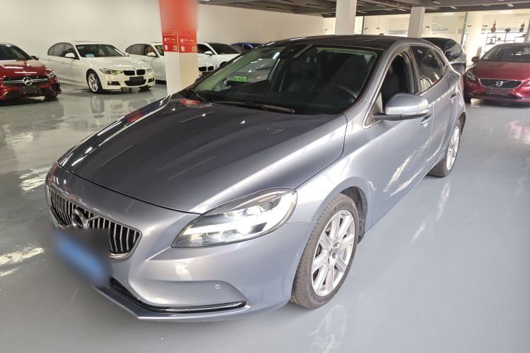 Used Volvo V40 2018 T3 Zhiya Edition