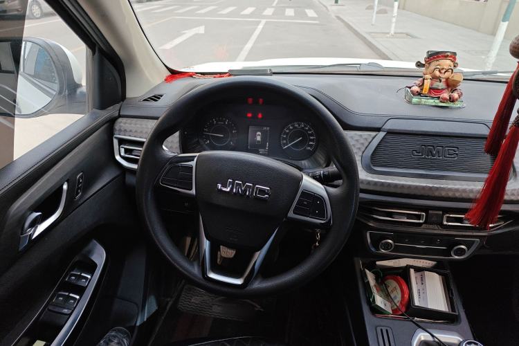 Used JMC Baodian 2023 2.5T Diesel Two-Wheel Drive Comfort Edition Standard Wheelbase JX4D25A6L
