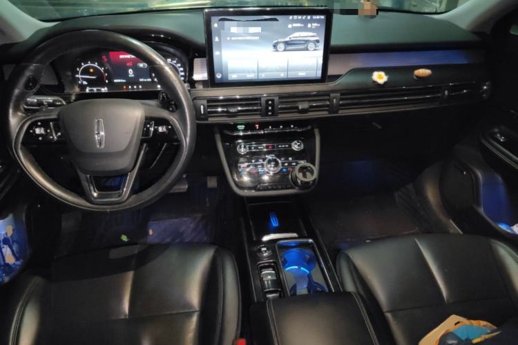 Used Lincoln Corsair 2020 2.0T Two-Wheel Drive Luxury Edition Center Console