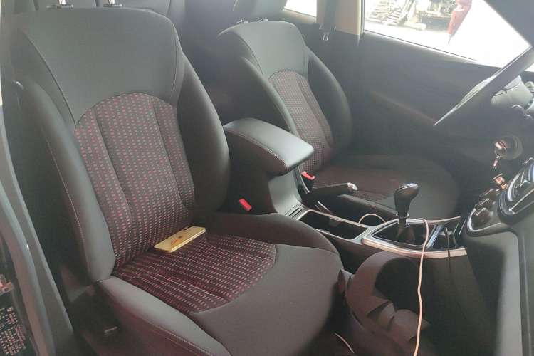 Used Baojun 560 2016 1.5T Manual Comfort Edition
