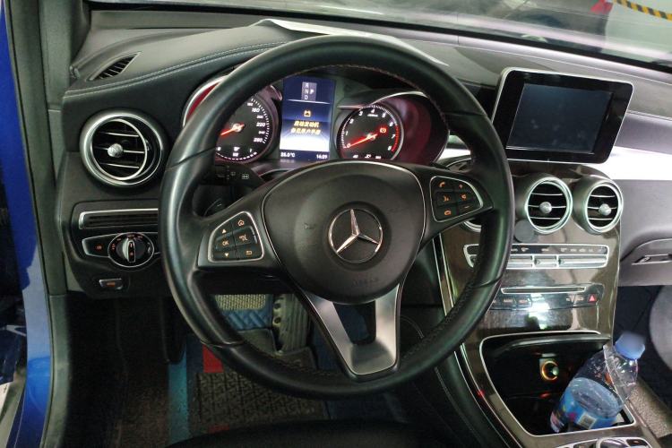 Used Mercedes-Benz GLC 2017 GLC 260 4MATIC Dynamic Edition Steering Wheel