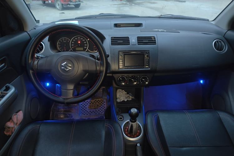 Used Suzuki Swift 2015 1.5L Manual Limited Edition