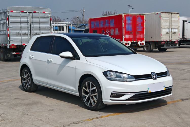 Used Volkswagen Golf 2018 230TSI Automatic Luxury Version