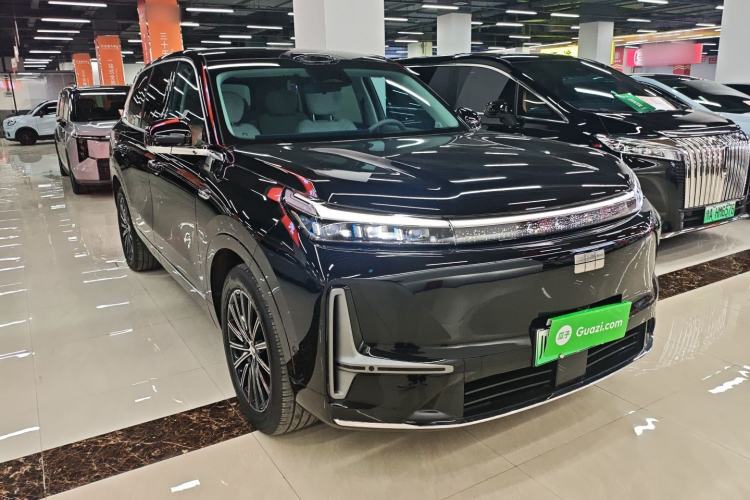 Used Geely Galaxy M9 2025 Model 230km Two-Wheel-Drive Exploration Edition Exterior 1