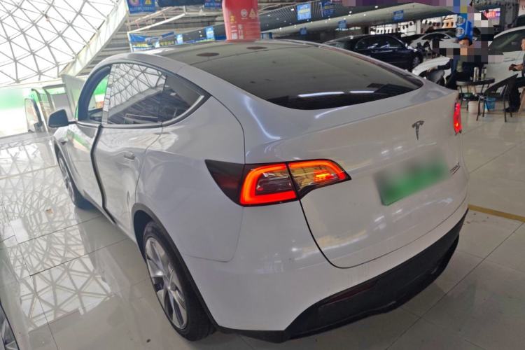 Used Tesla Model Y 2022 Rear-Wheel-Drive Version