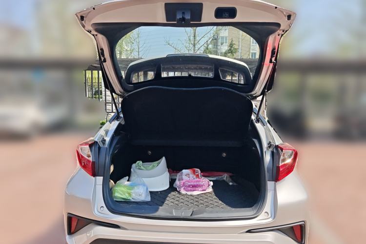 Used Toyota C-HR 2020 2.0L Leading Edition
