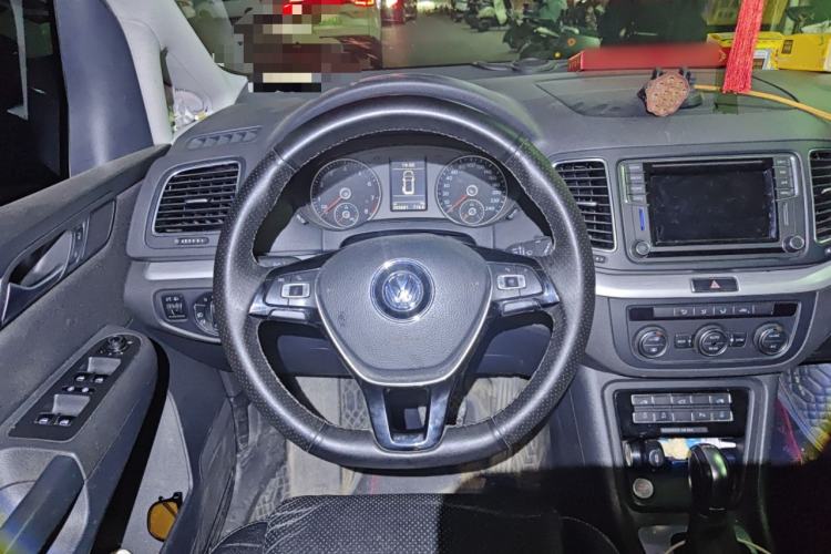 Used Volkswagen Sharan 2018 Revised Version 380TSI Comfort Edition 7-Seater Steering Wheel