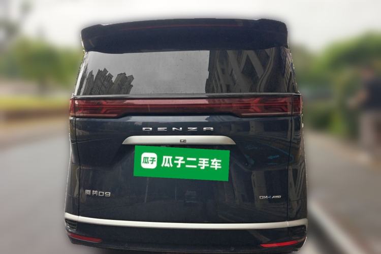 Used Denza D9 2022 DM-i 970 Four-Wheel Drive Flagship Model
