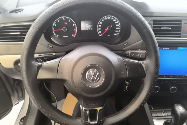 Used Volkswagen Sagitar 2014 Revised Version 1.6L Automatic Leading Edition
