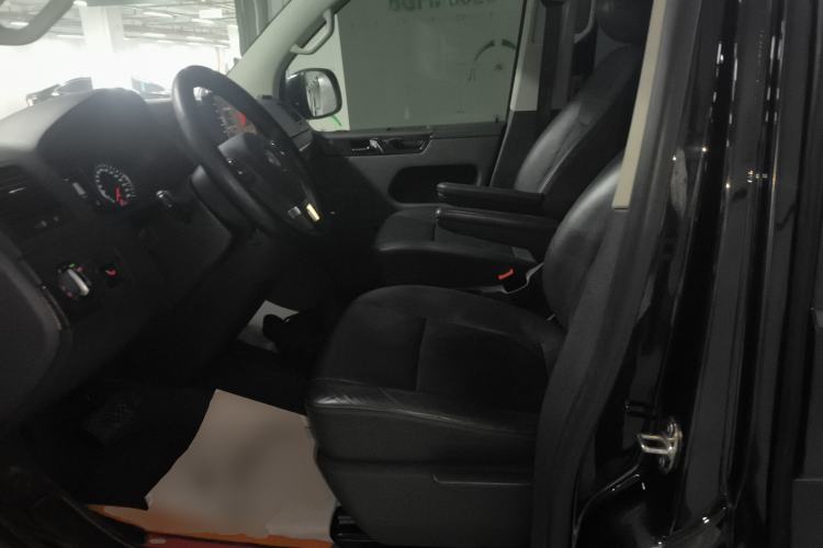 Used Volkswagen Multivan 2012 2.0 TSI Two-Wheel-Drive Luxury Edition Left Front Seat