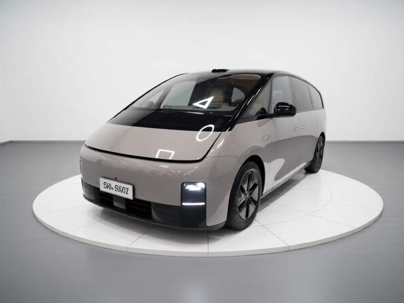Used Li Auto MEGA 2025 Ultra Smart Refreshed Edition — 1