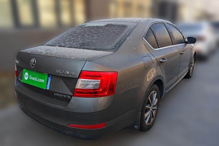 Used Skoda Octavia 2017 1.6L Automatic Front-Wheel Drive Model
